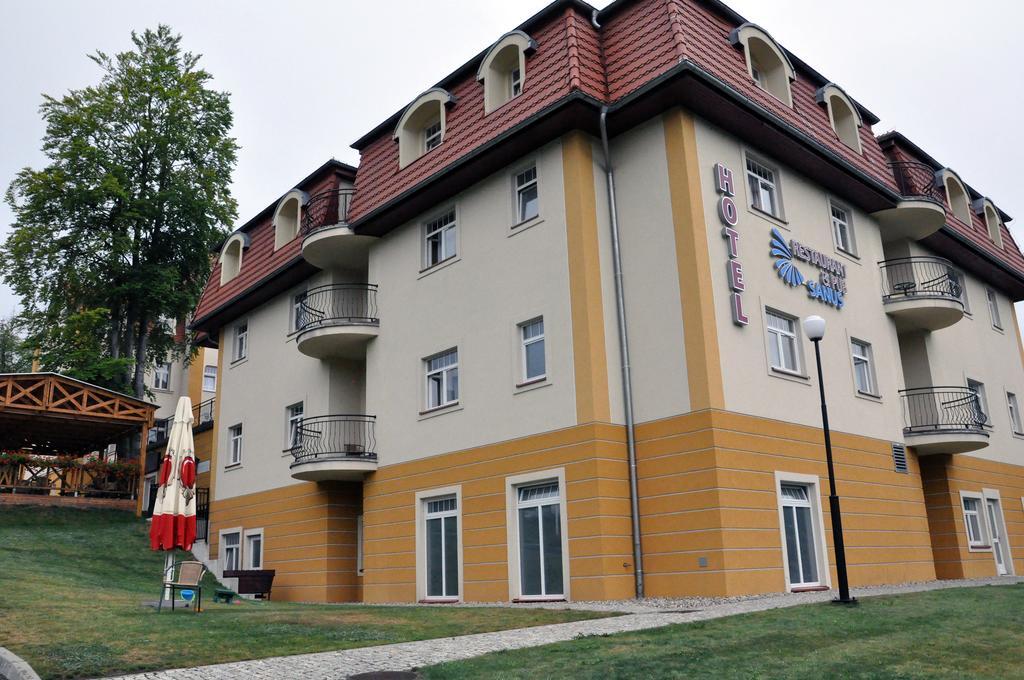 מלון Świeradów-Zdrój Zdrojowy Sanus מראה חיצוני תמונה